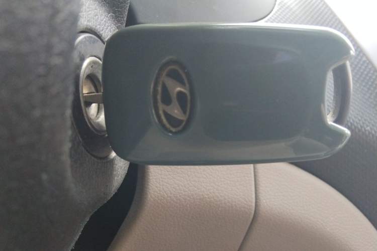 Used Hyundai Verna (older generation) 2014 1.4L Manual Smart GLS Trim Vehicle Key