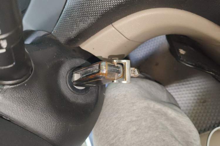 Used Hyundai Verna (older generation) 2014 1.4L Manual Smart GLS Trim Vehicle Key