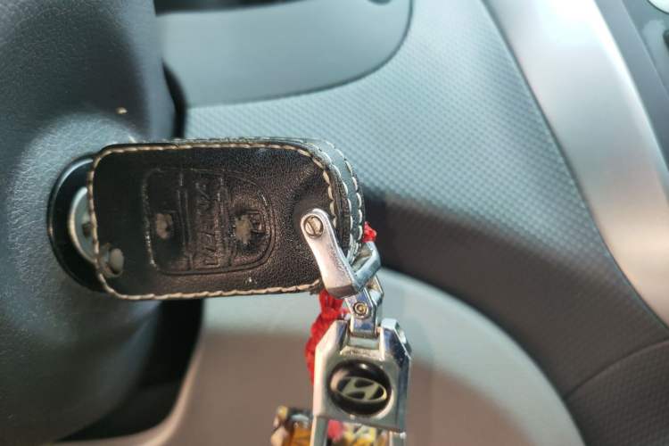 Used Hyundai Verna (older generation) 2014 1.4L Automatic Smart GLS Vehicle Key