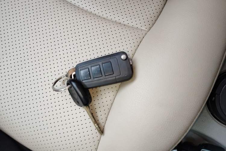 Used Hyundai Verna (older generation) 2014 1.4L Manual Fashion GS Model Vehicle Key