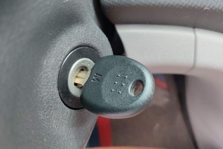 Used Hyundai Verna (older generation) 2014 1.4L Manual Smart GLS Trim Vehicle Key