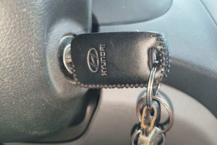 Used Hyundai Verna (older generation) 2014 1.4L Manual Smart GLS Trim Vehicle Key