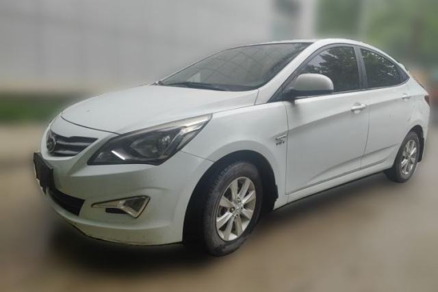 Used Hyundai Verna (older generation) 2014 1.4L Manual Smart GLS Trim
