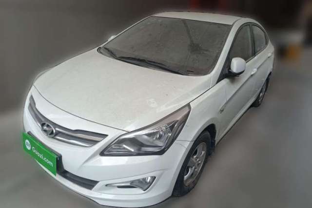 Ojetý Hyundai Verna (older generation) 2014 1.4L Automatic Smart GLS