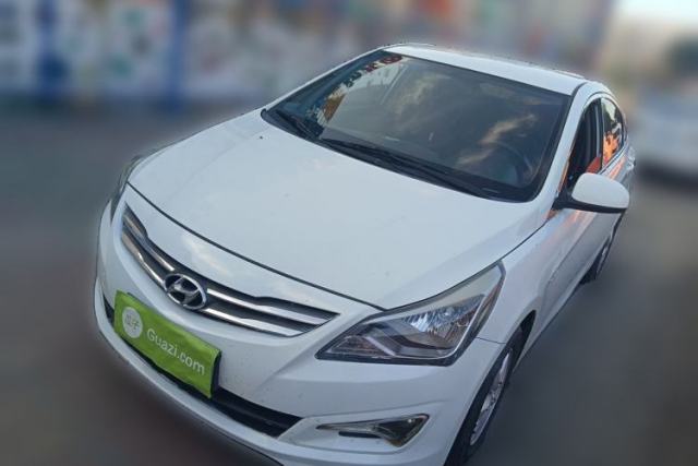 Used Hyundai Verna (older generation) 2014 1.4L Manual Smart GLS Trim