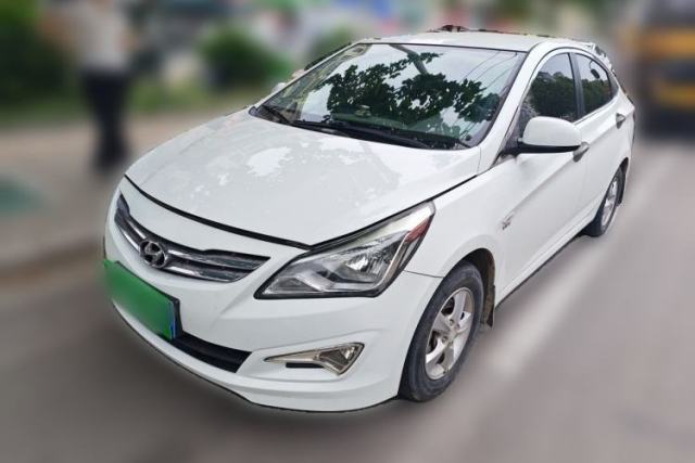 Used Hyundai Verna (older generation) 2014 1.4L Manual Smart GLS Trim
