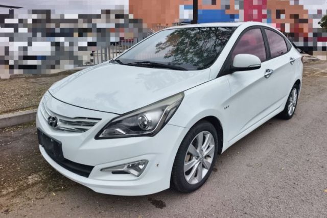 Używany Hyundai Verna (older generation) 2014 1.4L Manual Top-Tier Model TOP