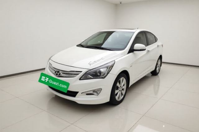 Used Hyundai Verna (older generation) 2014 1.4L Manual Top-Tier Model TOP