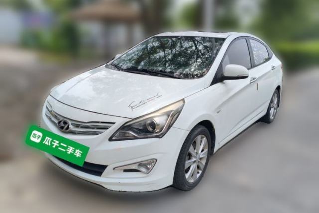 Used Hyundai Verna (older generation) 2014 1.4L Manual Top-Tier Model TOP
