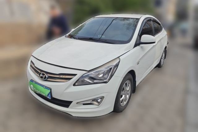 Used Hyundai Verna (older generation) 2014 1.4L Manual Smart GLS Trim