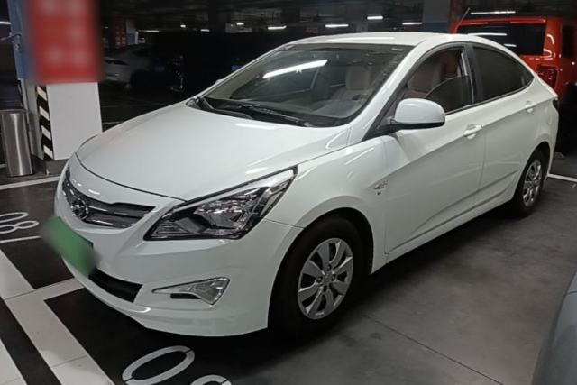 Used Hyundai Verna (older generation) 2014 1.4L Manual Smart GLS Trim
