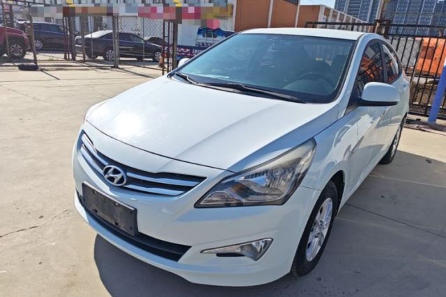 Used Hyundai Verna (older generation) 2014 1.4L Manual Smart GLS Trim