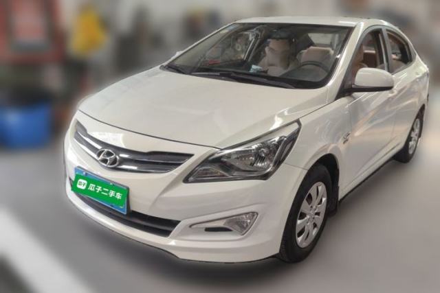 Used Hyundai Verna (older generation) 2014 1.4L Manual Smart GLS Trim