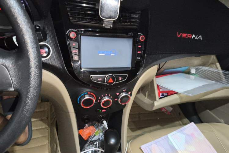 Used Hyundai Verna (older generation) 2014 1.4L Automatic Smart GLS Audio And AC Panel