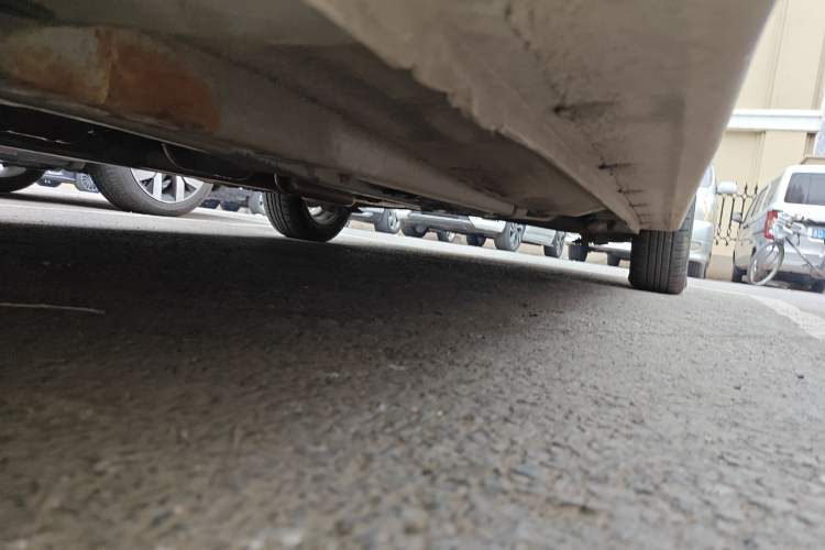 Used Hyundai Verna (older generation) 2014 1.4L Automatic Smart GLS Chassis Front Left