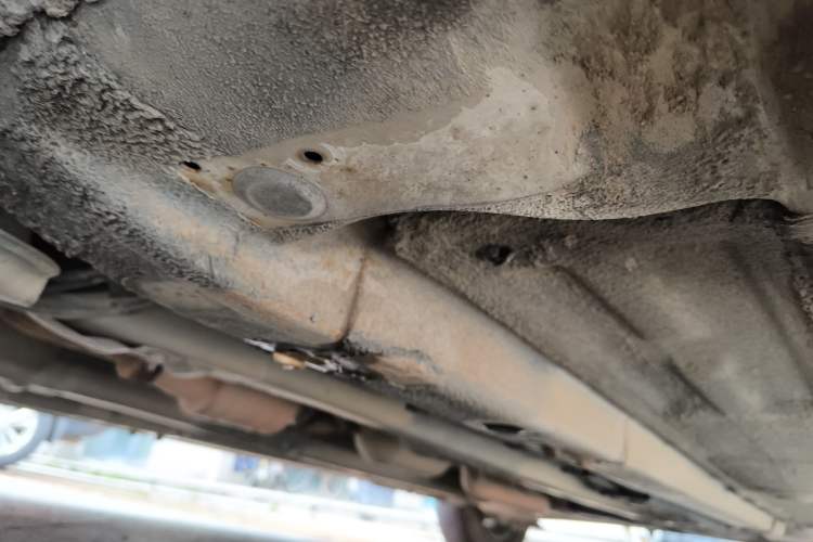 Used Hyundai Verna (older generation) 2014 1.4L Manual Fashion GS Model Chassis Front Left