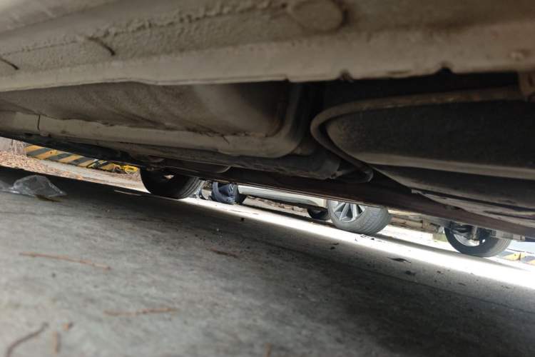 Used Hyundai Verna (older generation) 2014 1.4L Automatic Smart GLS Chassis Rear Left