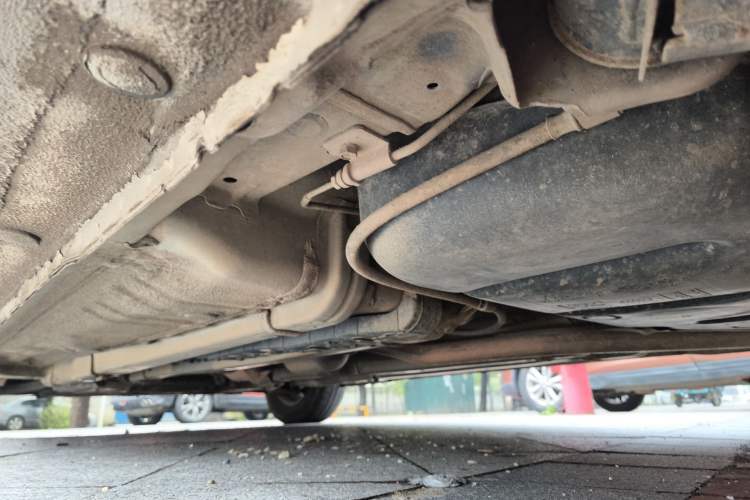 Used Hyundai Verna (older generation) 2014 1.4L Manual Fashion GS Model Chassis Rear Left