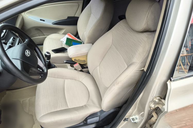 Used Hyundai Verna (older generation) 2014 1.4L Manual Fashion GS Model Driver Seat