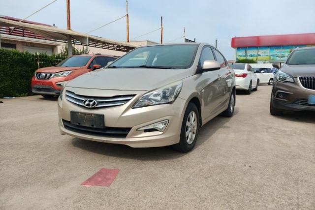Used Hyundai Verna (older generation) 2014 1.4L Manual Smart GLS Trim