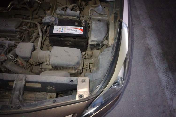 Used Hyundai Verna (older generation) 2014 1.6L Automatic Top-Tier Version TOP Engine Bay Left