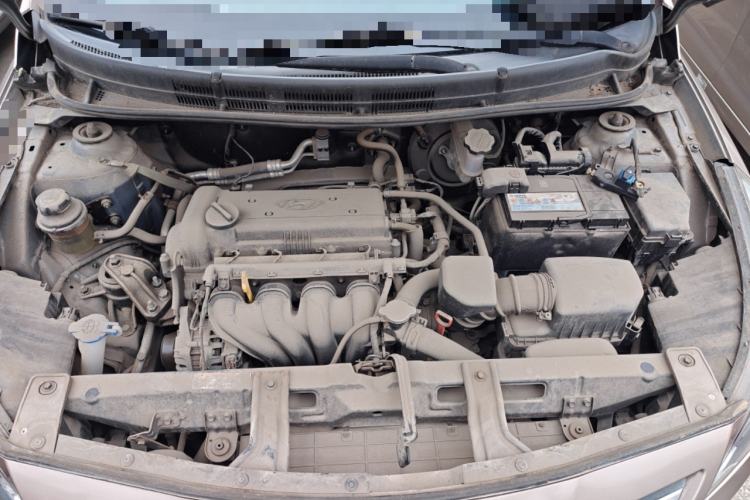 Used Hyundai Verna (older generation) 2014 1.4L Automatic Smart GLS Engine Bay