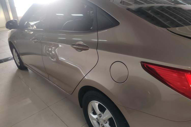 Used Hyundai Verna (older generation) 2014 1.4L Automatic Smart GLS Exterior 3