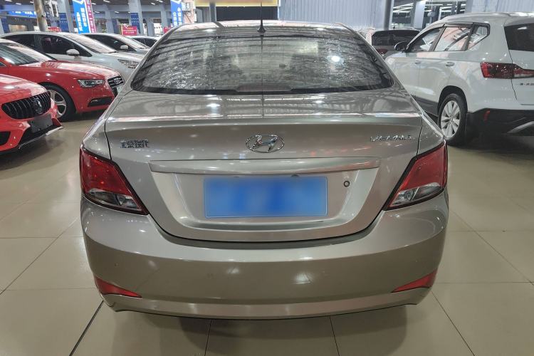 Used Hyundai Verna (older generation) 2014 1.4L Automatic Smart GLS Exterior 4