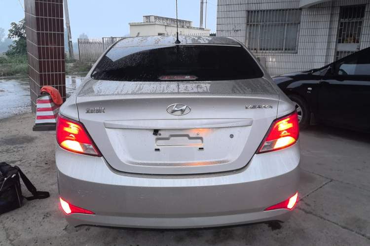 Used Hyundai Verna (older generation) 2014 1.4L Manual Smart GLS Trim Exterior 4