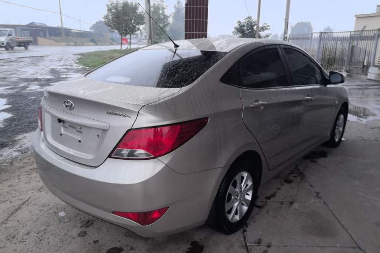 Used Hyundai Verna (older generation) 2014 1.4L Manual Smart GLS Trim Exterior 5
