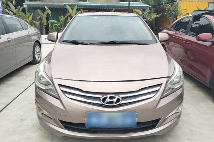 Used Hyundai Verna (older generation) 2014 1.4L Manual Smart GLS Trim Front