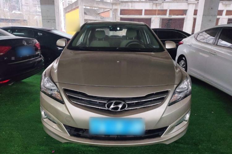 Used Hyundai Verna (older generation) 2014 1.4L Manual Smart GLS Trim Front