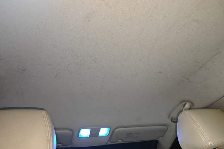 Used Hyundai Verna (older generation) 2014 1.4L Automatic Smart GLS Headliner