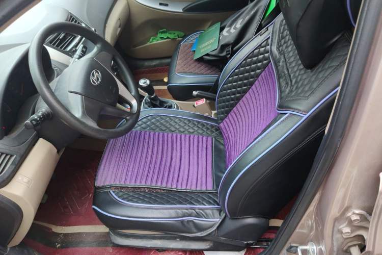 Used Hyundai Verna (older generation) 2014 1.4L Manual Smart GLS Trim Left Front Seat