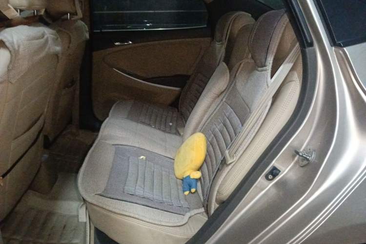 Used Hyundai Verna (older generation) 2014 1.4L Manual Smart GLS Trim Left Rear Seat