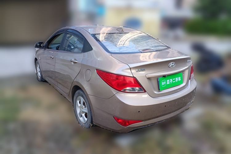 Used Hyundai Verna (older generation) 2014 1.4L Manual Fashion GS Model Rear Left 45 Deg