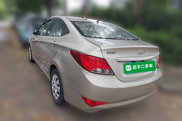 Used Hyundai Verna (older generation) 2014 1.4L Manual Fashion GS Model Rear Left 45 Deg
