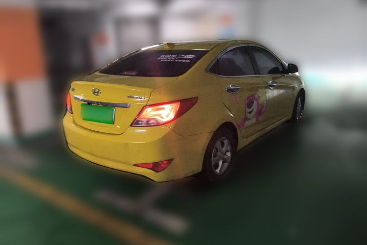 Used Hyundai Verna (older generation) 2014 1.4L Automatic Smart GLS Rear Right 45 Deg