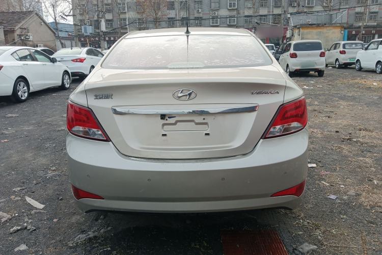 Used Hyundai Verna (older generation) 2014 1.4L Manual Top-Tier Model TOP Rear