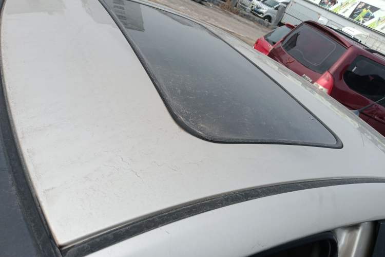 Used Hyundai Verna (older generation) 2014 1.4L Manual Top-Tier Model TOP Roof