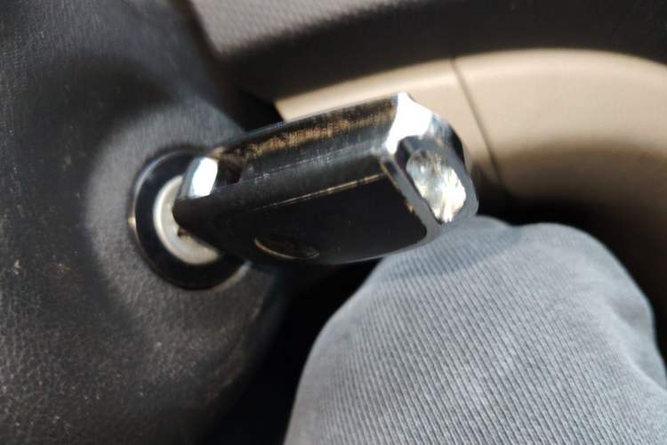 Used Hyundai Verna (older generation) 2014 1.4L Manual Smart GLS Trim Vehicle Key