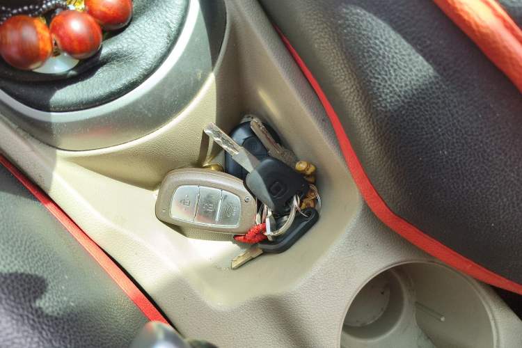 Used Hyundai Verna (older generation) 2014 1.4L Manual Top-Tier Model TOP Vehicle Key