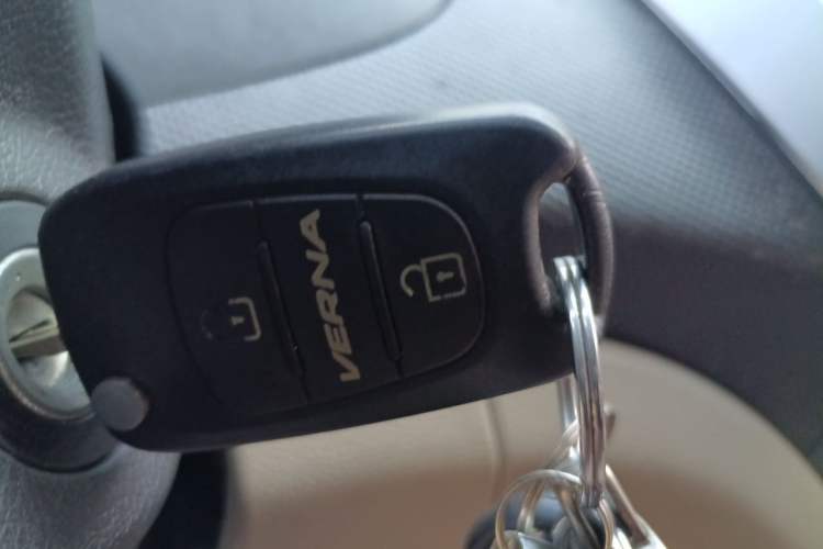 Used Hyundai Verna (older generation) 2014 1.4L Manual Fashion GS Model Vehicle Key