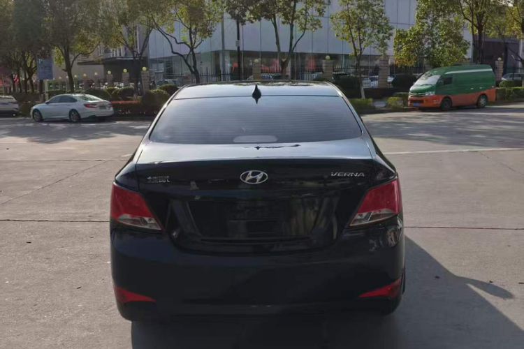 Used Hyundai Verna (older generation) 2016 1.4L Automatic Smart GLS Exterior 4