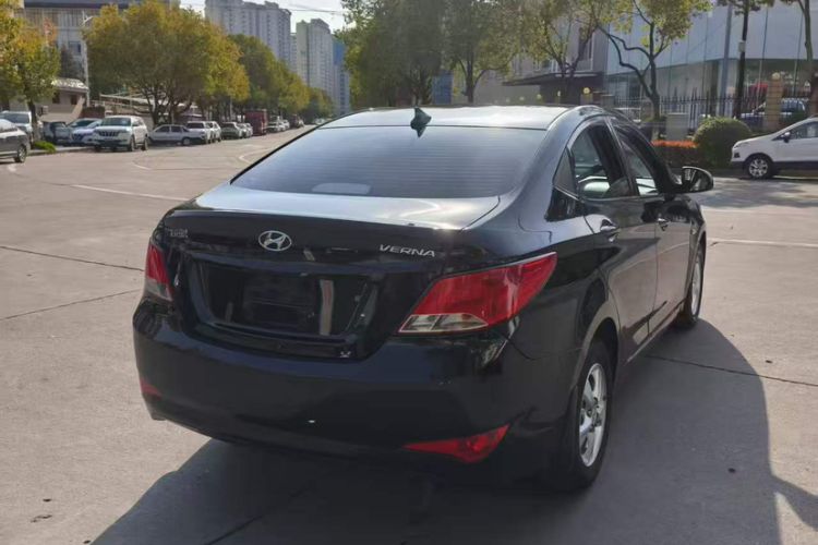 Used Hyundai Verna (older generation) 2016 1.4L Automatic Smart GLS Exterior 5