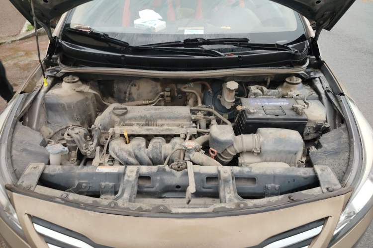Used Hyundai Verna (older generation) 2016 1.4L Automatic Smart GLS Engine Bay