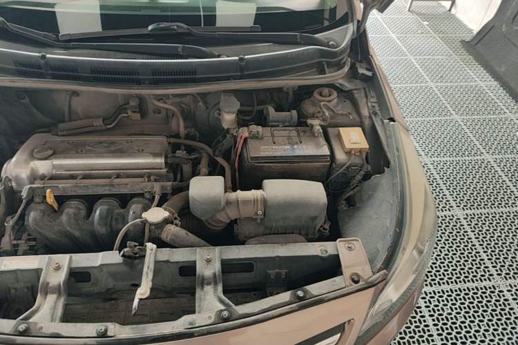 Used Hyundai Verna (older generation) 2016 1.4L Manual Smart GLS Trim Engine Bay Left