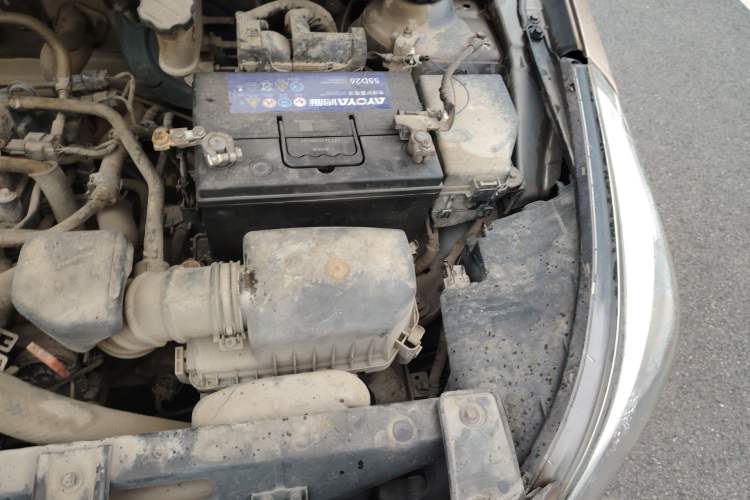 Used Hyundai Verna (older generation) 2016 1.4L Automatic Smart GLS Engine Bay Left