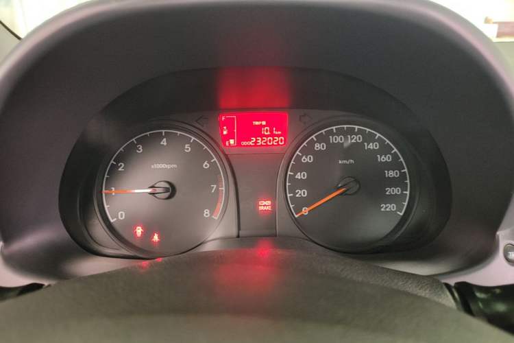 Used Hyundai Verna (older generation) 2016 1.4L Manual Smart GLS Trim Instrument Cluster