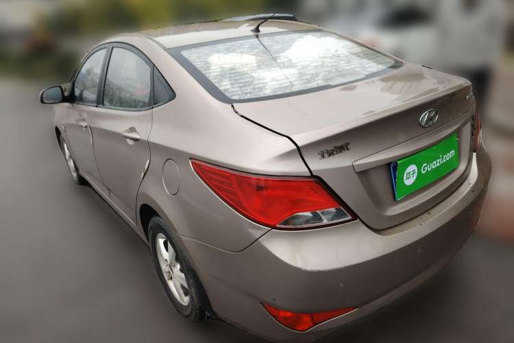 Used Hyundai Verna (older generation) 2016 1.4L Automatic Smart GLS Rear Left 45 Deg
